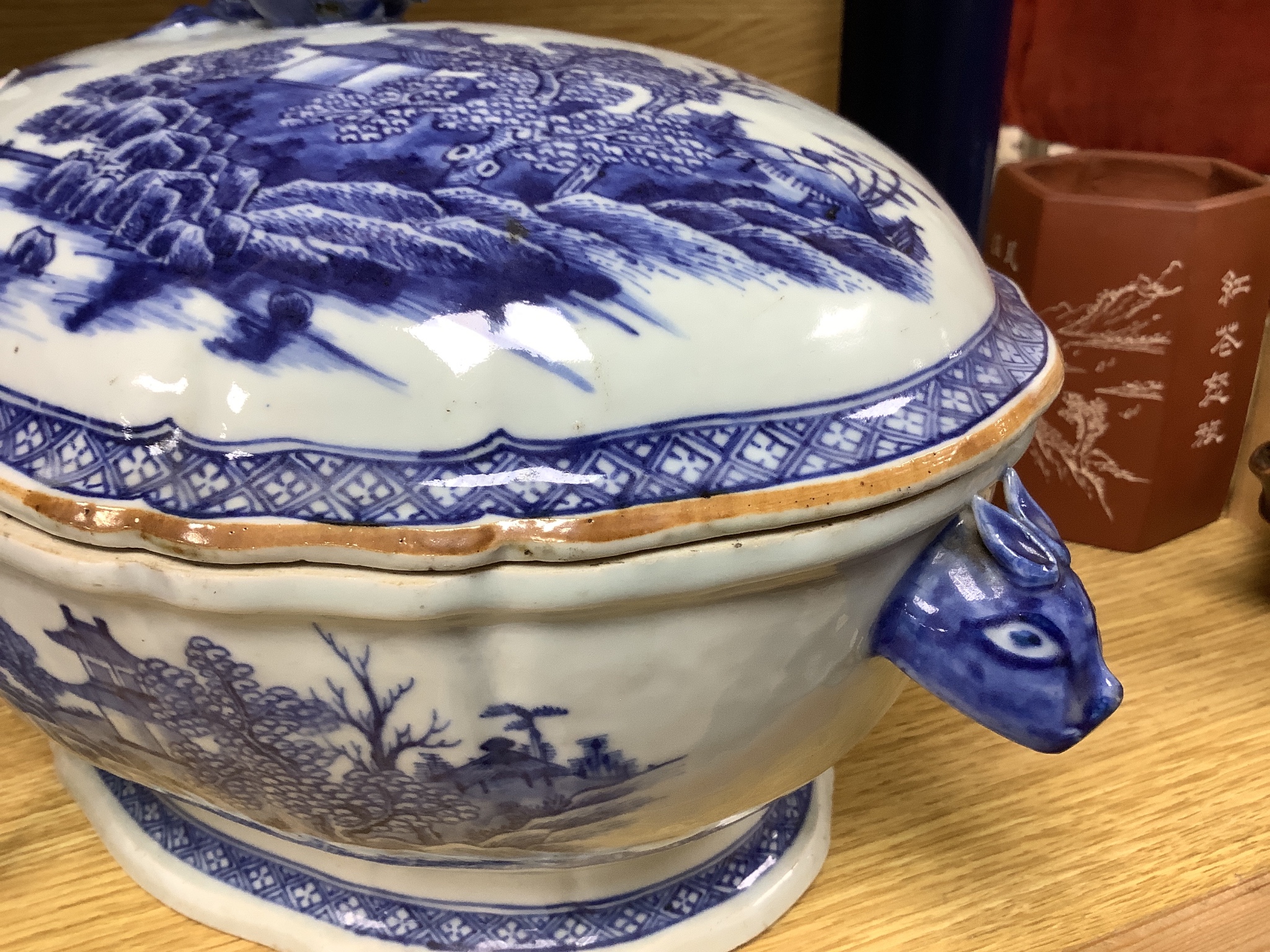 A 18th century Chinese export blue and white tureen and cover pomegranate finial, length 35cm